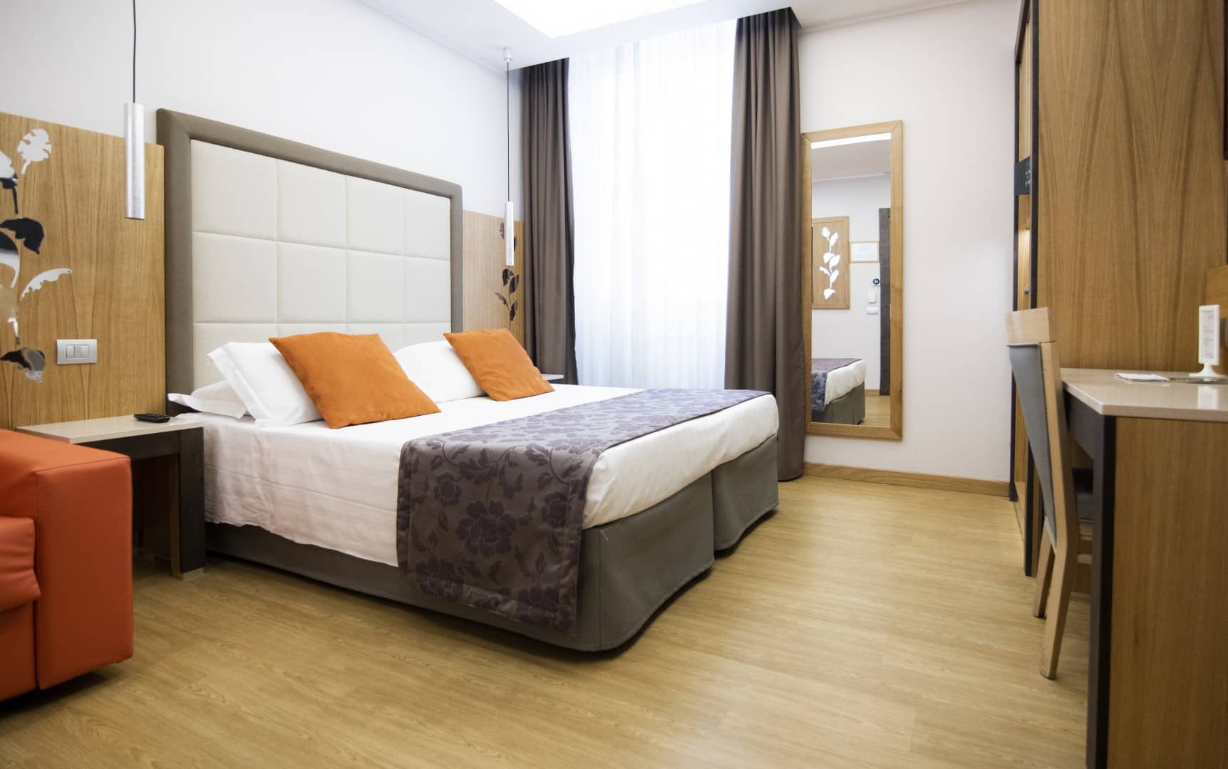 Standard Triple Room Hotel Giolli Nazionale Rome1