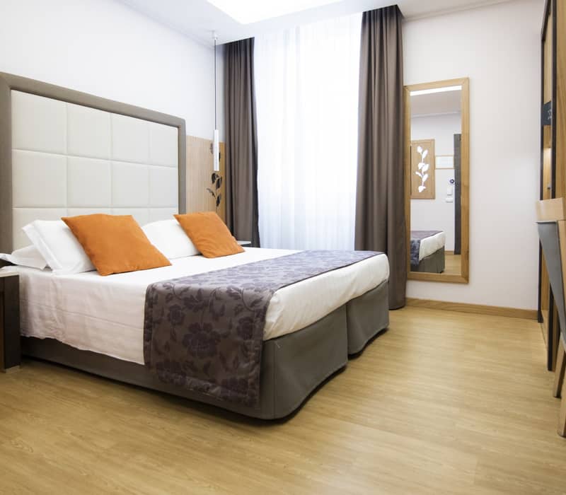 Standard Triple Room Hotel Giolli Nazionale Rome1