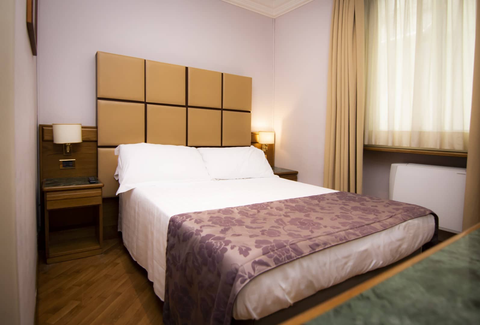 Small Double Room Hotel Giolli Nazionale Rome7