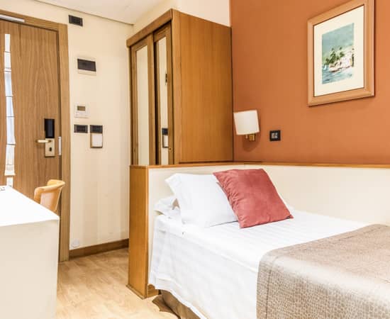 Single Room Hotel Giolli Nazionale Rome8
