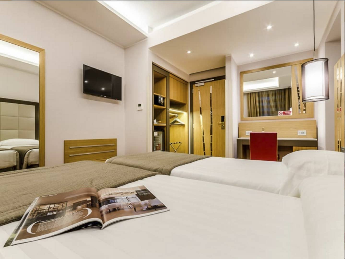 Deluxe Double Room Hotel Giolli Nazionale Rome30