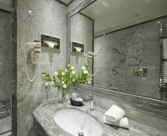 Deluxe Double Room Hotel Giolli Nazionale Rome7