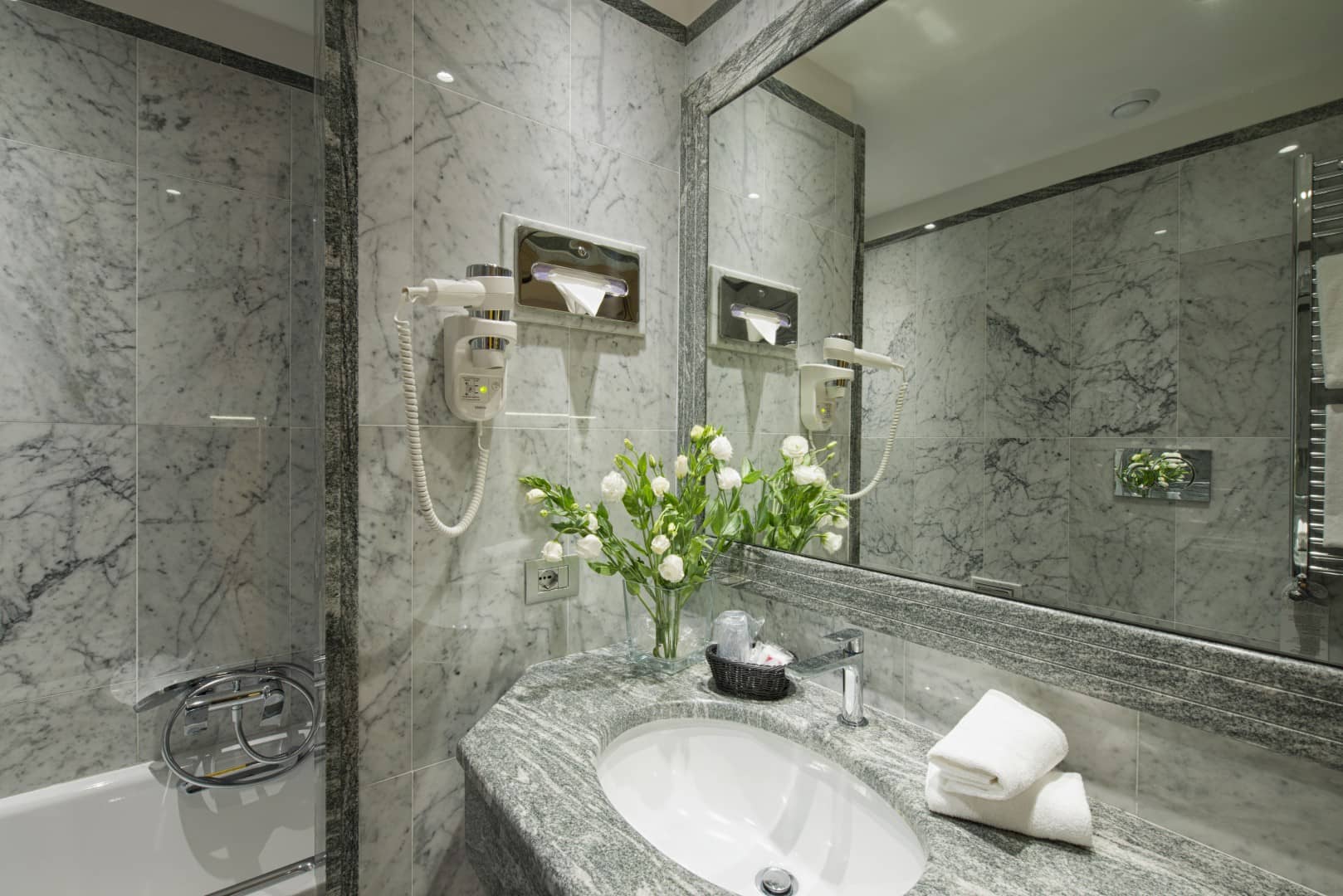 Deluxe Double Room Hotel Giolli Nazionale Rome7