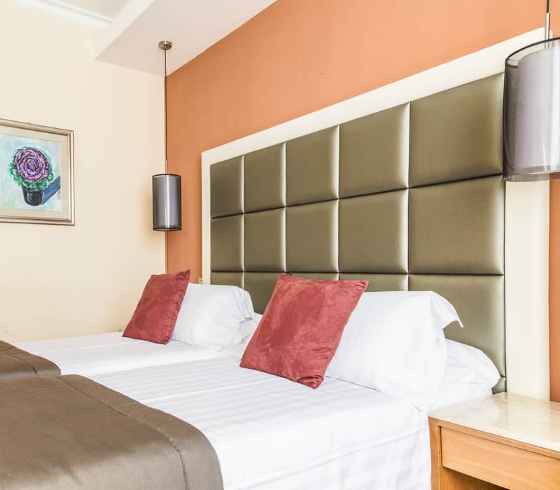 Standard Twin Room Hotel Giolli Nazionale Rome5