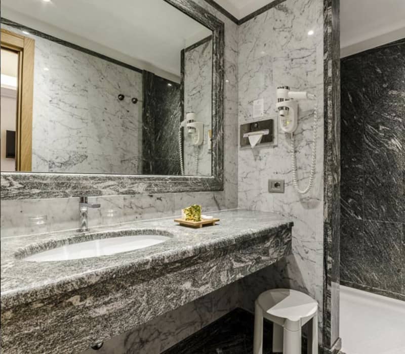 Executive Room with View Hotel Giolli Nazionale Rome7