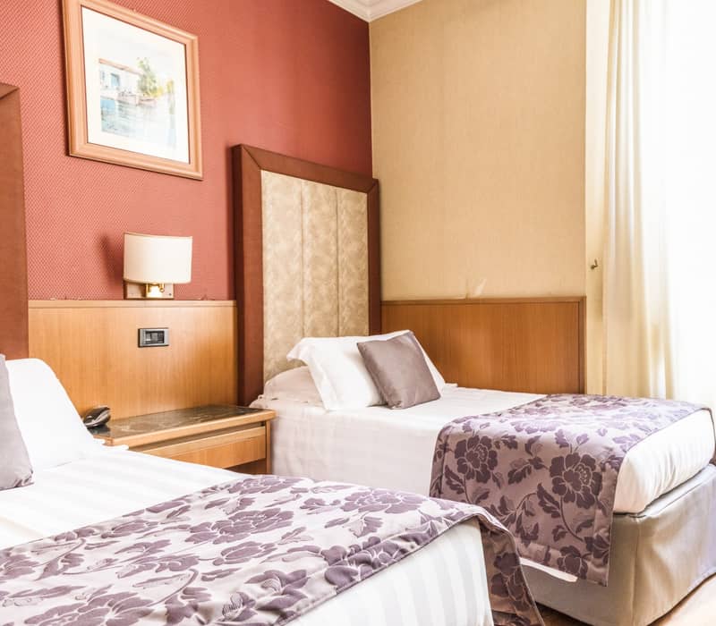 Standard Twin Room Hotel Giolli Nazionale Rome2