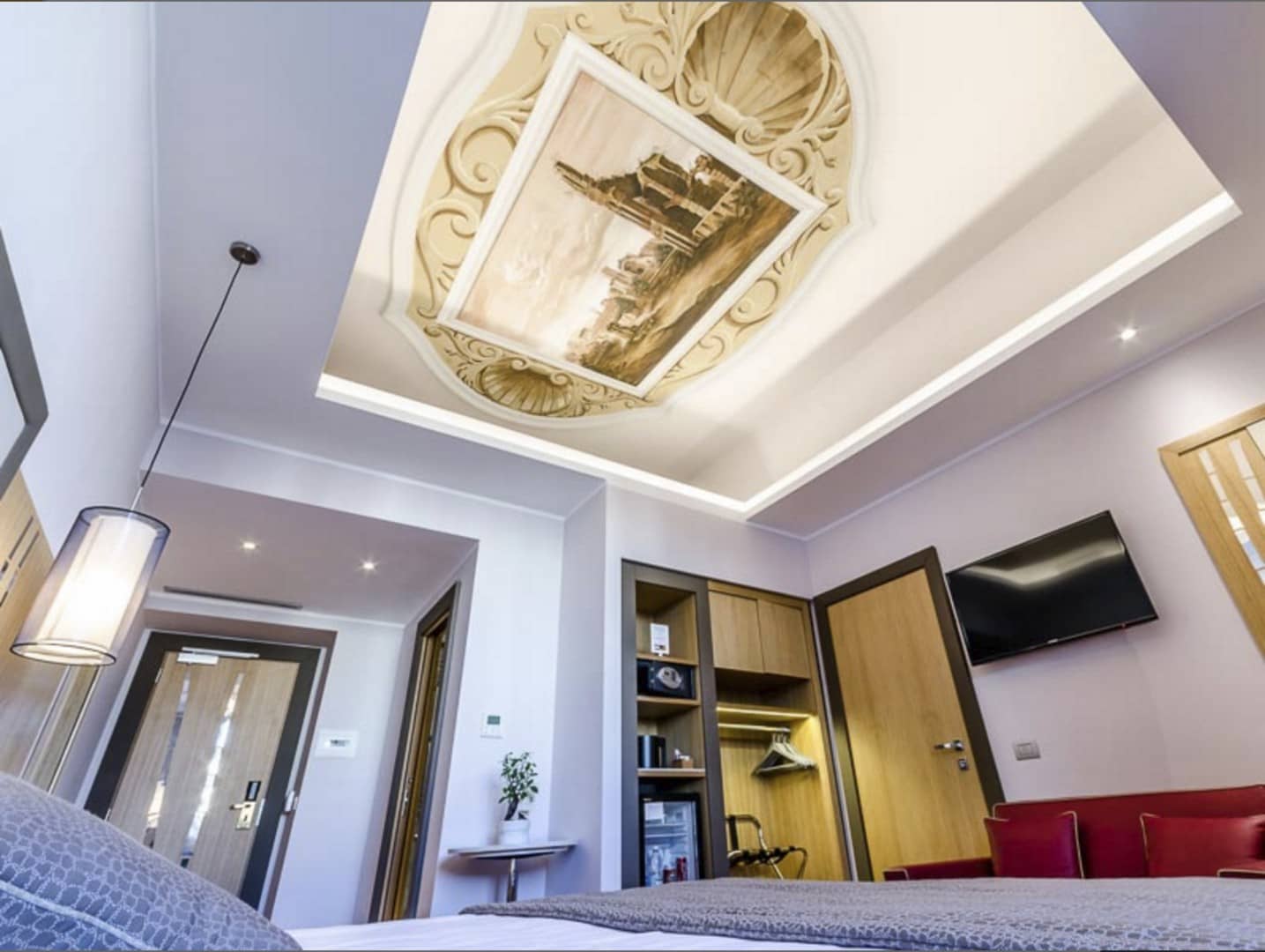 Deluxe Double Room with View Hotel Giolli Nazionale Rome2