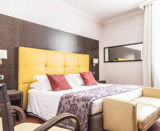 Double Room with View Hotel Giolli Nazionale Rome3