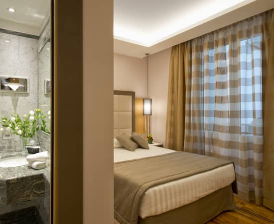 Deluxe Double Room Hotel Giolli Nazionale Rome6