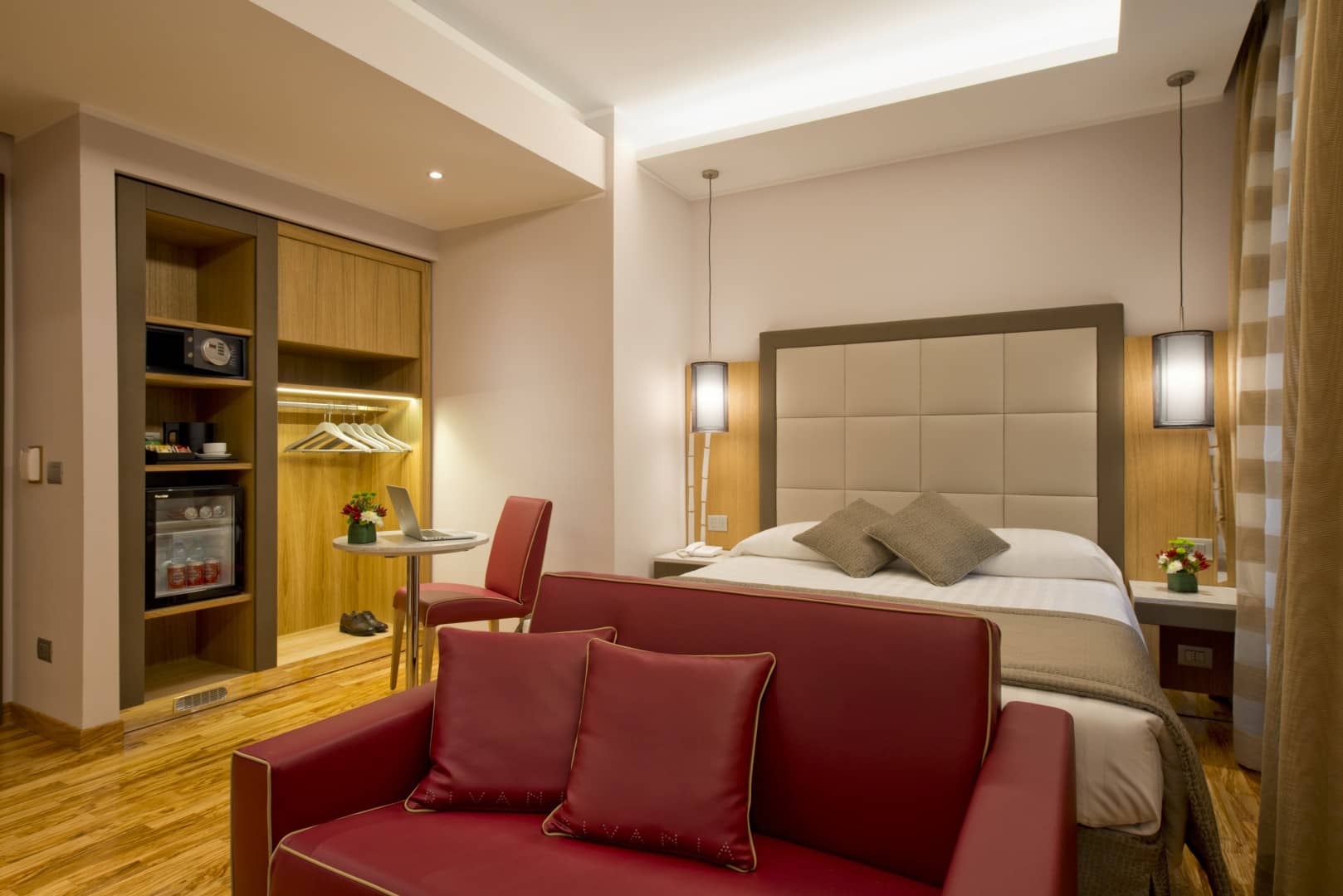 Deluxe Double Room Hotel Giolli Nazionale Rome4