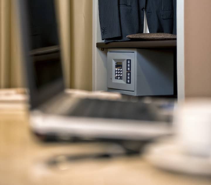 Single Room Hotel Giolli Nazionale Rome1