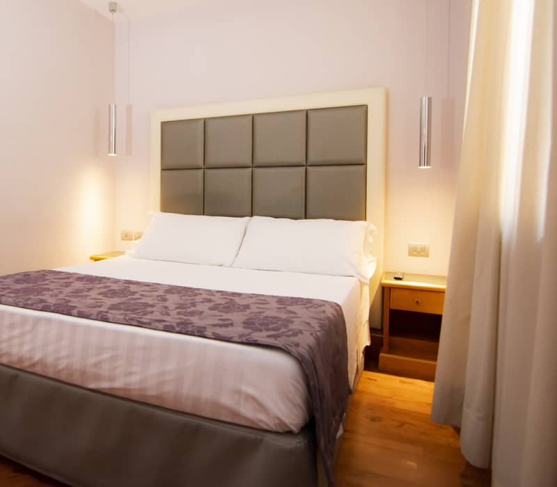Small Double Room Hotel Giolli Nazionale Rome6